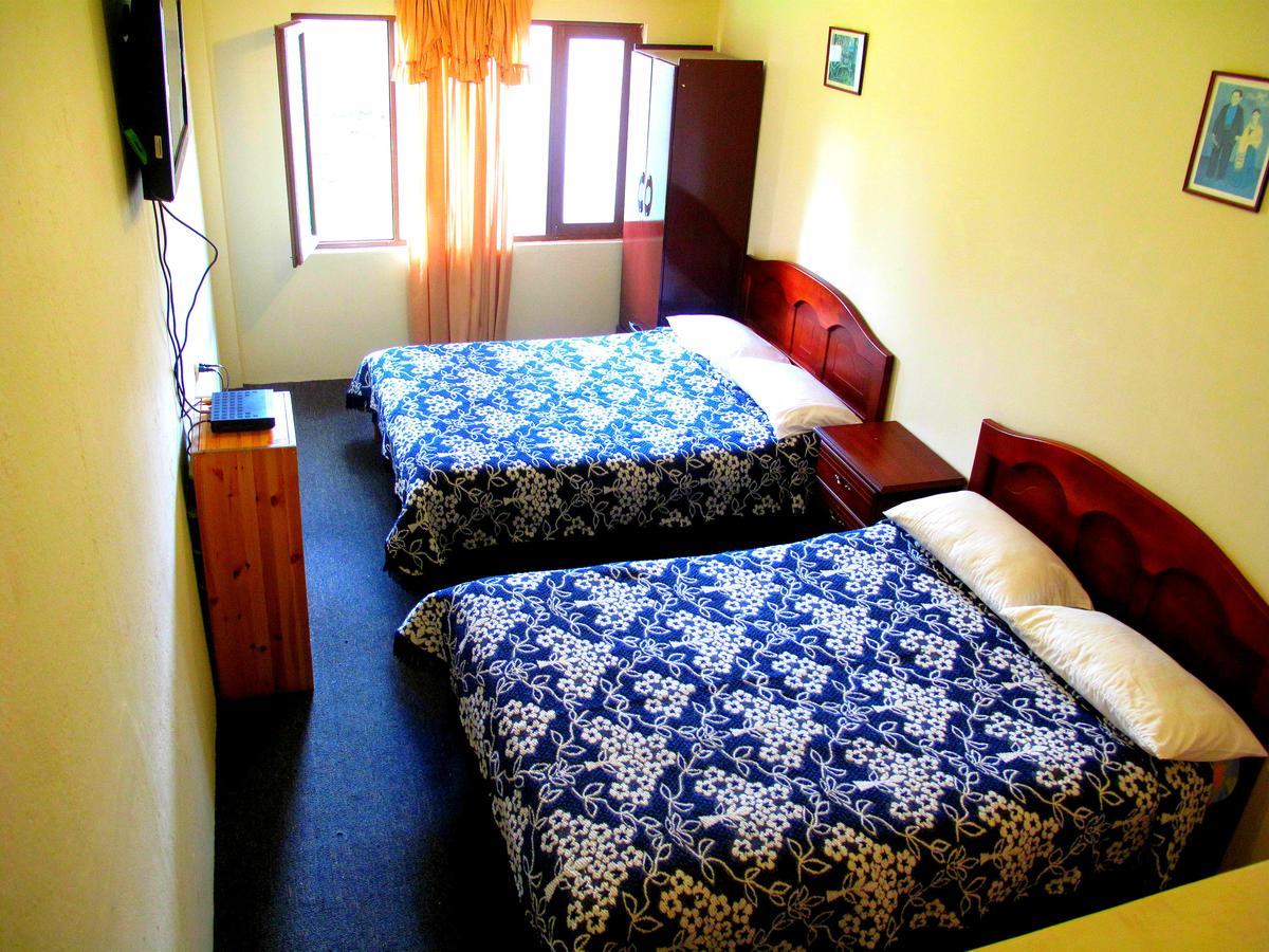 Aqua Hostal Mabel Cuenca Zewnętrze zdjęcie